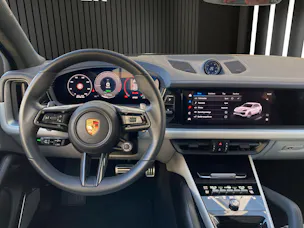 PORSCHE Cayenne Turbo E-Hybrid