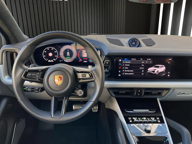 PORSCHE Cayenne Turbo E-Hybrid