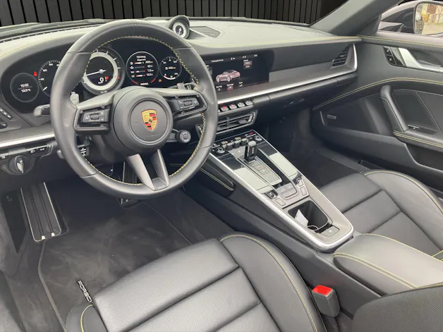 Porsche 911 Carrera 4S Cabriolet