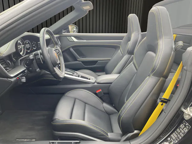 PORSCHE 911 Cabriolet