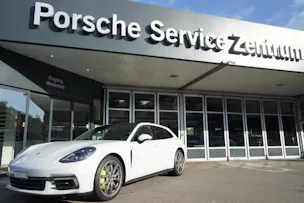 Porsche Panamera 4 E-Hybrid Sport Turismo