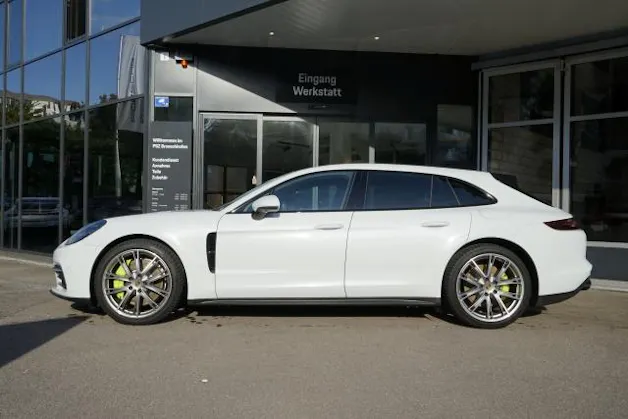 Porsche Panamera 4 E-Hybrid Sport Turismo