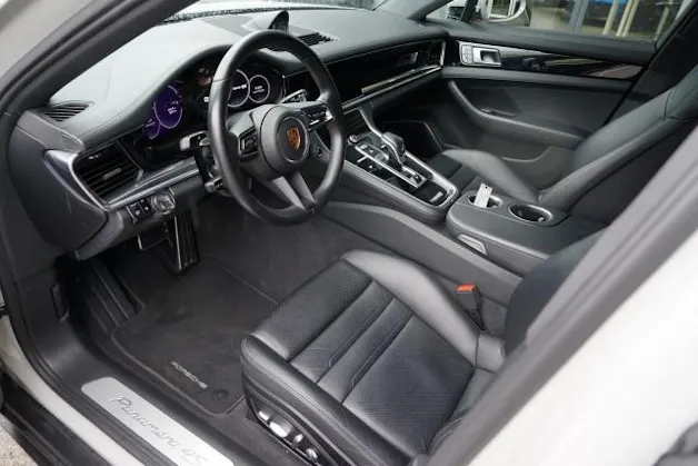 Porsche Panamera 4S E-Hybrid Sport Turismo