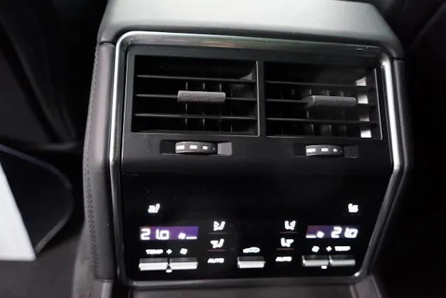 Porsche Panamera 4S E-Hybrid Sport Turismo