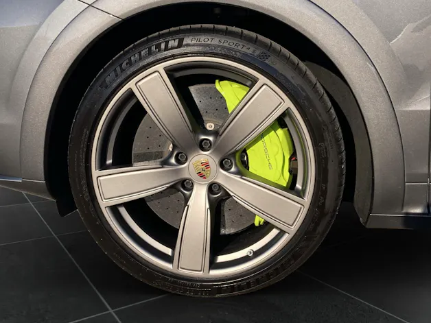 Porsche Cayenne Turbo S E-Hybrid