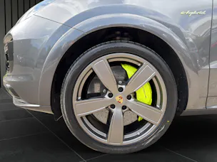 PORSCHE Cayenne 4.0 V8 Turbo S E-Hybri