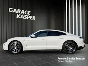 PORSCHE Taycan Turbo S