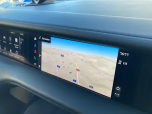 PORSCHE Taycan Turbo S