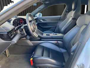 PORSCHE Taycan Turbo S