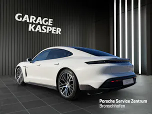 PORSCHE Taycan Turbo S