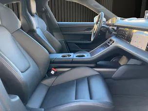 PORSCHE Taycan Turbo S