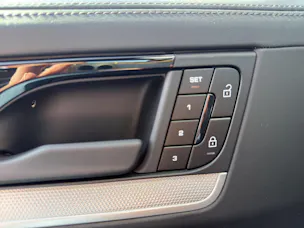 PORSCHE Cayenne E-Hybrid 3.0 V6 E-Hybrid