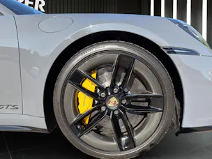 PORSCHE 911 Carrera GTS PDK