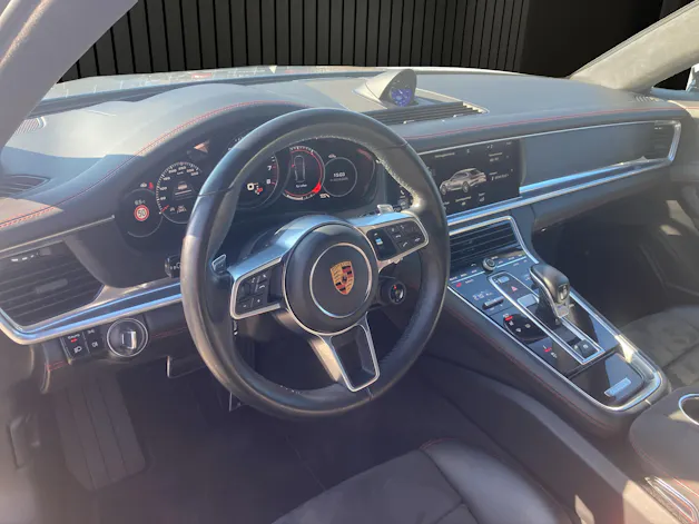 PORSCHE Panamera GTS Sport Turismo 4.0 V8
