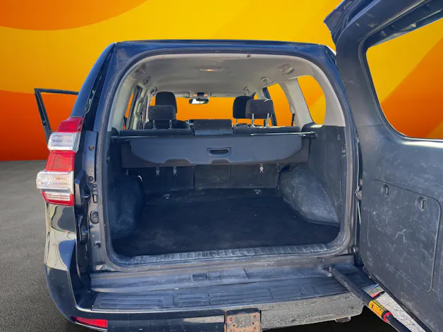 Toyota Land Cruiser 2.8TD Terra Automatic *** 3.5T ***