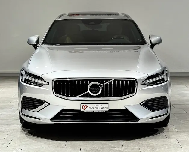 Volvo V60 T8 eAWD Twin Engine R-Design Geartronic l CH l 1.Hand l
