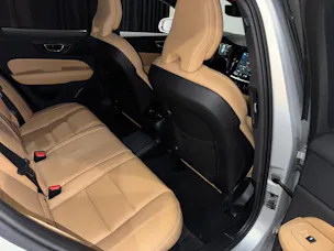 Volvo V60 T8 eAWD Twin Engine R-Design Geartronic l CH l 1.Hand l
