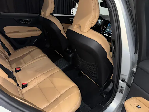 Volvo V60 T8 eAWD Twin Engine R-Design Geartronic l CH l 1.Hand l