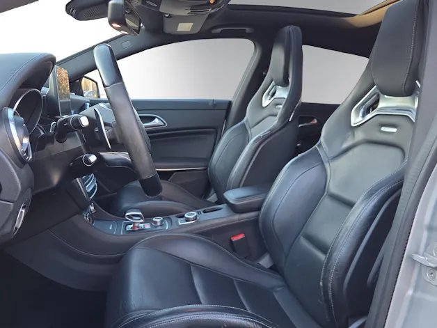 Mercedes-Benz CLA Shooting Brake 45 AMG 4Matic Speedshift