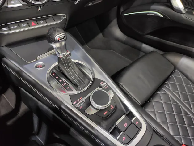 Audi TT Roadster 2.0 TFSI S-Line quattro S-Tronic
