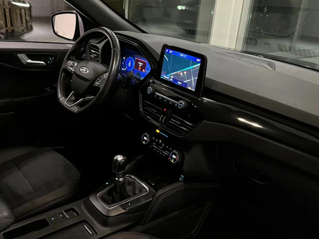 Ford Kuga 2.0 EcoBlue Hybrid ST-Line X 2WD