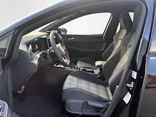 VW Golf VIII 2.0 TSI GTI DSG