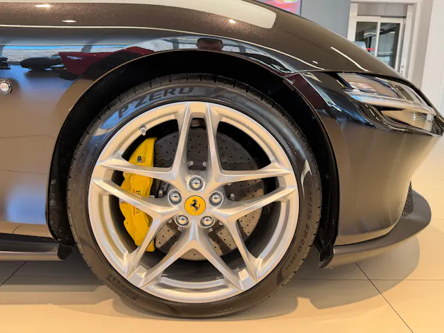 Ferrari Roma 3.9 V8 T