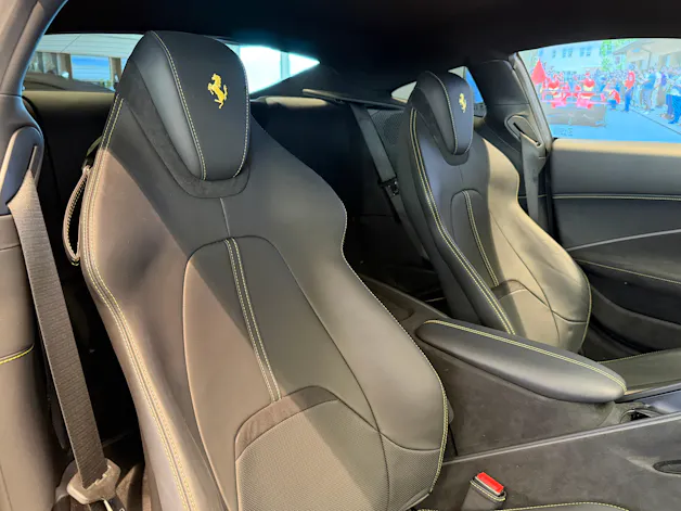 Ferrari Roma 3.9 V8 T