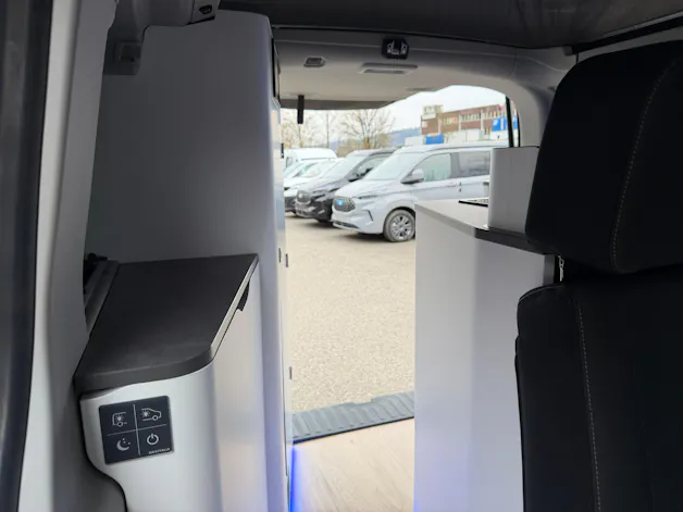 Ford Ford New Nugget Titanium L1 2.0 tdi 170 PS AT8 WESTFALIA