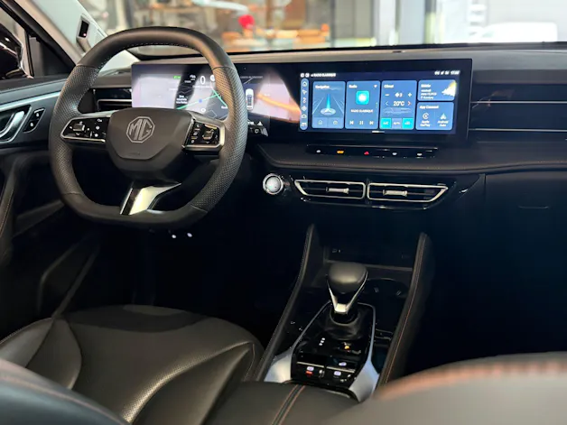 MG HS 1.5 T PHEV Luxury