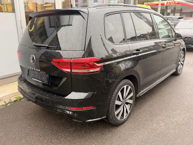 VW Touran 2.0 TDI Highline R-line *** BLACK STYLE MIT TOPAUSSTATTUNG ***