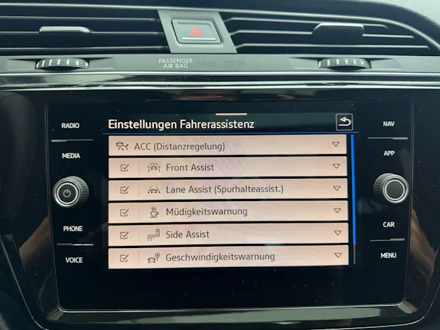 VW Touran 2.0 TDI Highline R-line *** BLACK STYLE MIT TOPAUSSTATTUNG ***