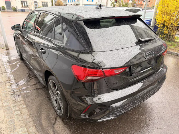 Audi A3 SPORTBACK 45 TFSI e S LINE *** 140 KM ELETKTRISCHE REICHWEITE & PANORAMAGLASDACH ***