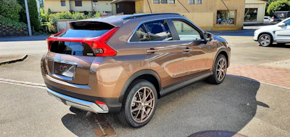 MITSUBISHI ECLIPSE CROSS 3