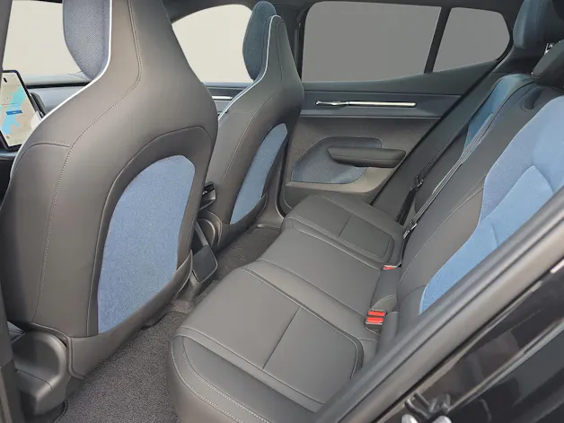 Volvo EX30 CC E60 Twin Performance AWD