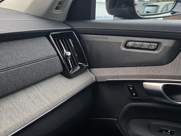 Volvo XC90 2.0 T8 TE Plus Dark eAWD