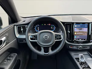 Volvo XC60 2.0 T6 TE Plus Dark eAWD