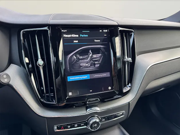 Volvo XC60 2.0 T6 TE Plus Dark eAWD