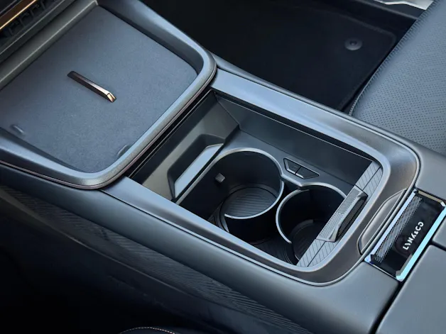 Lynk & Co 08 1.5 PHEV More