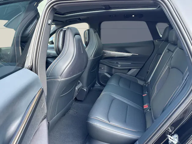 Lynk & Co 08 1.5 PHEV More