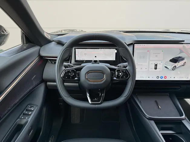 Lynk & Co 08 1.5 PHEV More