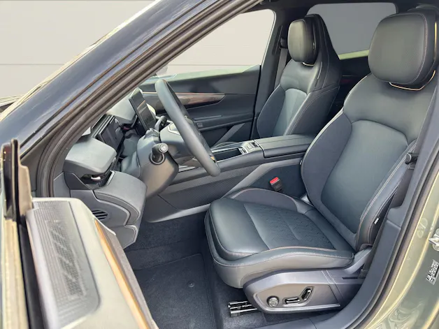 Lynk & Co 08 1.5 PHEV More