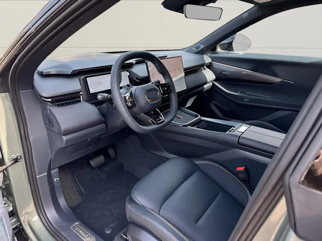Lynk & Co 08 1.5 PHEV More