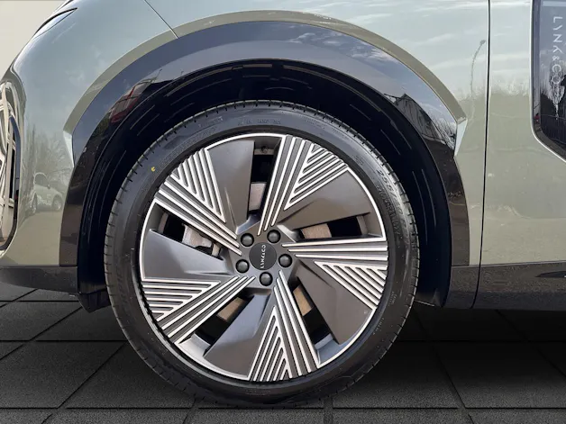 Lynk & Co 08 1.5 PHEV More