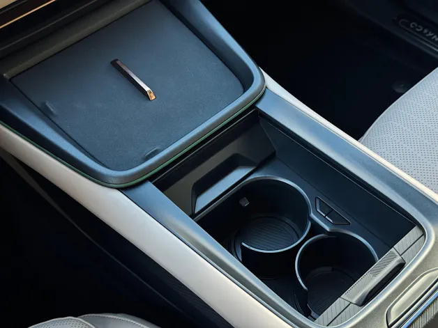Lynk & Co 08 1.5 PHEV More