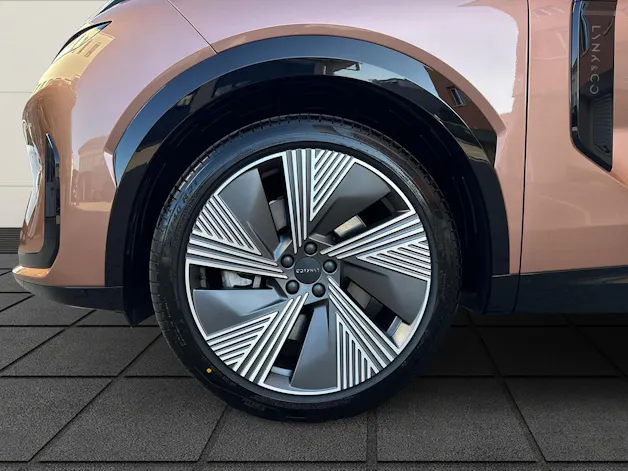 Lynk & Co 08 1.5 PHEV More