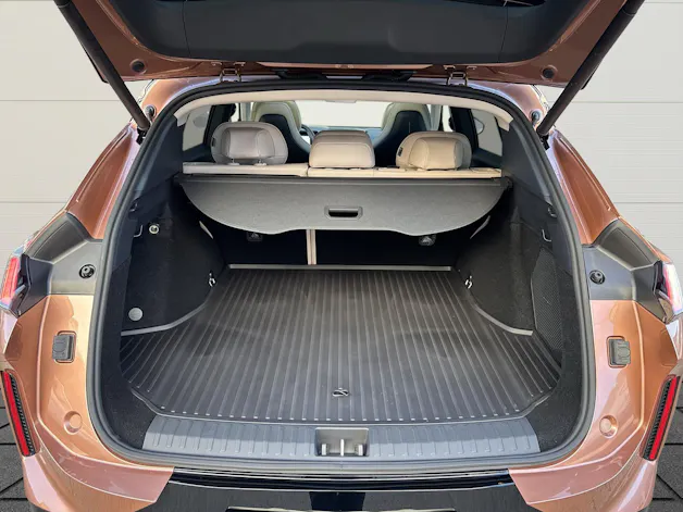 Lynk & Co 08 1.5 PHEV More