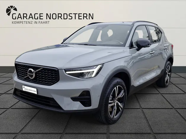 Volvo XC40 2.0 B4 MH Plus Dark