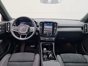 Volvo XC40 2.0 B4 MH Plus Dark