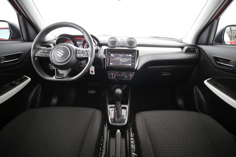 Fahrzeugbild SUZUKI SWIFT